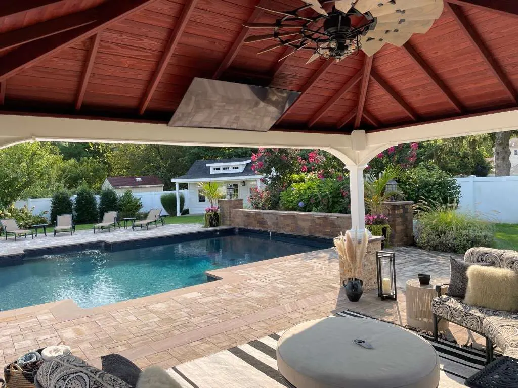 Pergolas & Cabanas